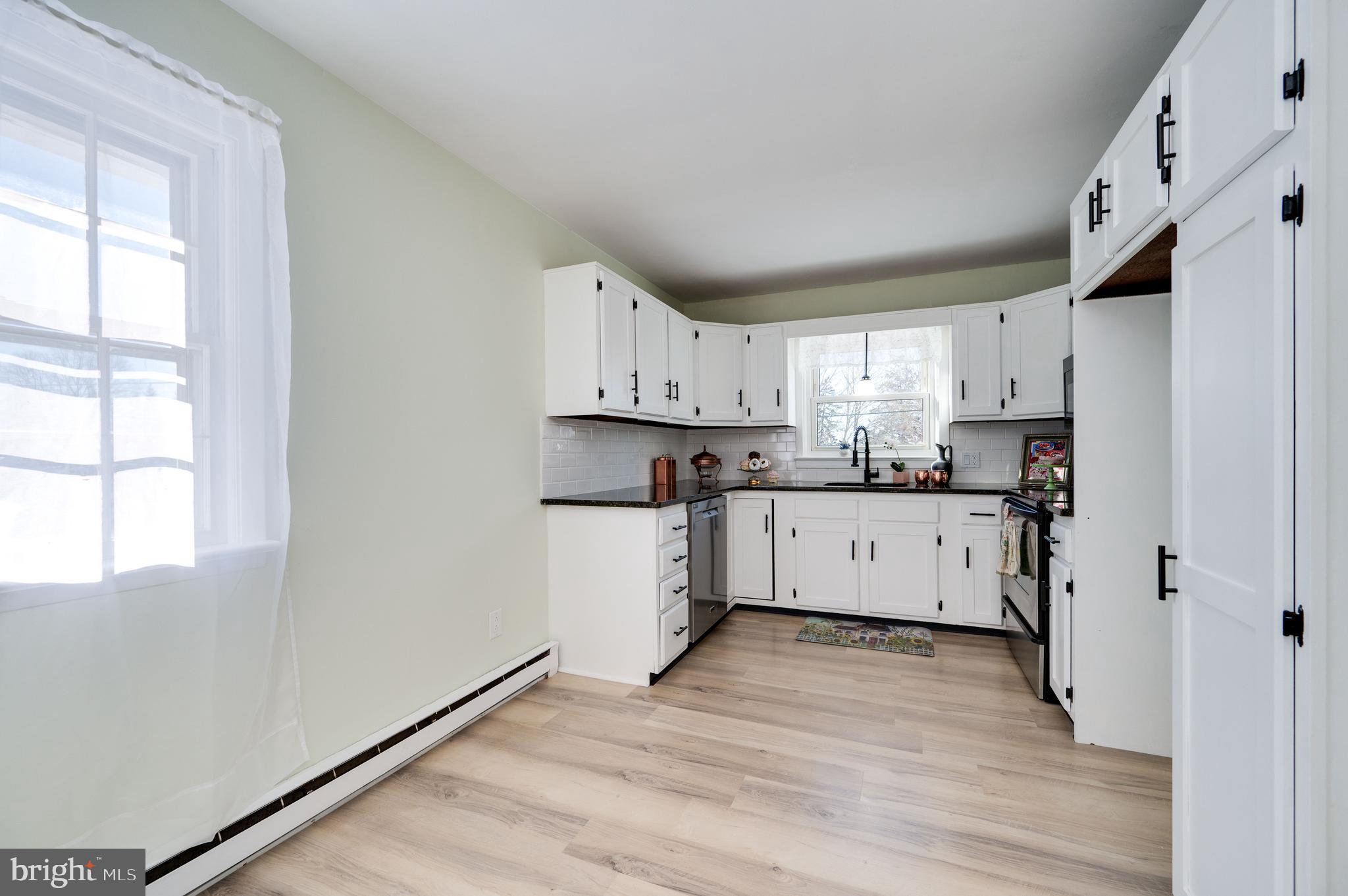 2100 Elizabeth Avenue Reading, PA 19605 - Photo 12 of 47