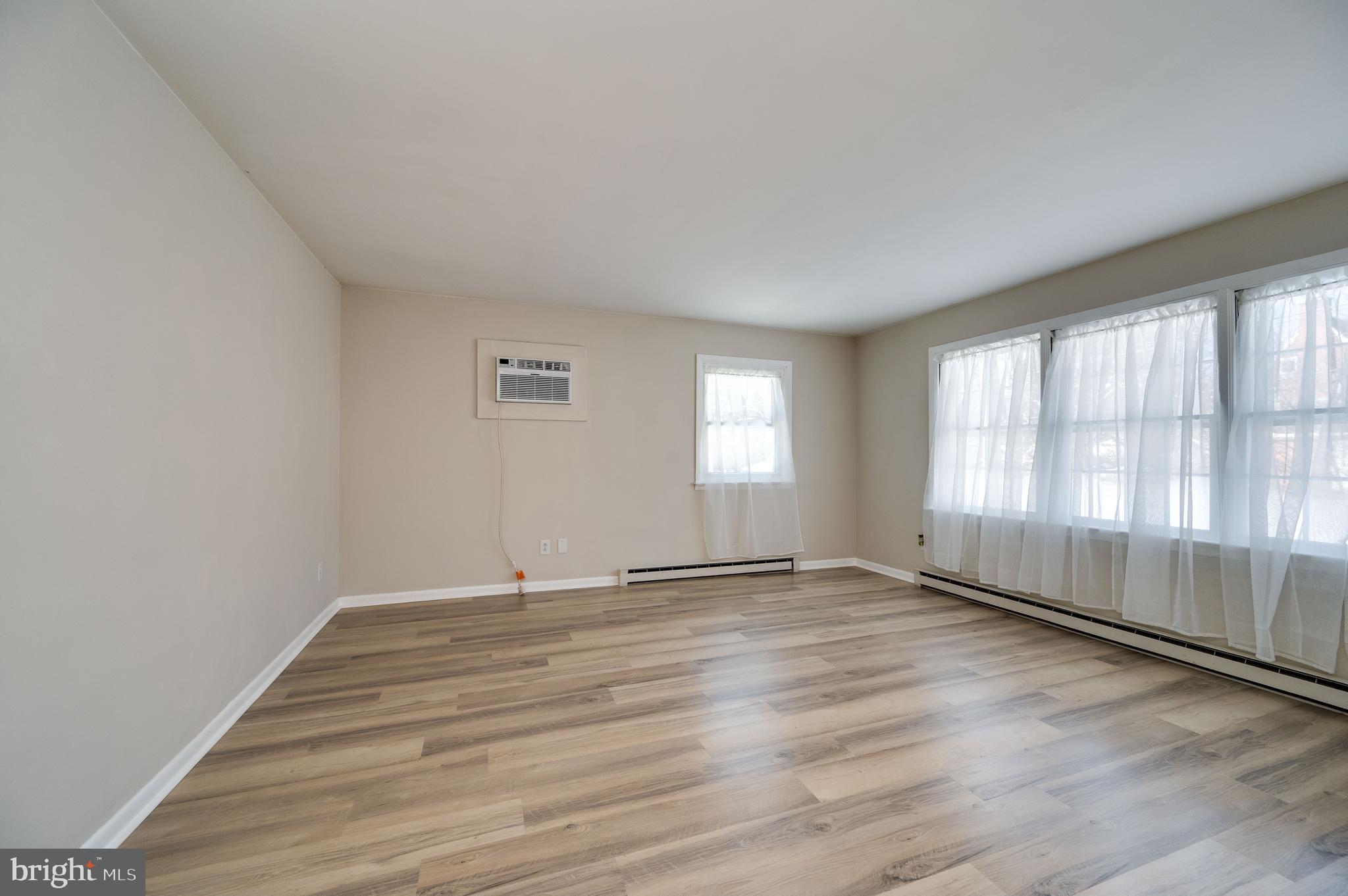 2100 Elizabeth Avenue Reading, PA 19605 - Photo 10 of 47