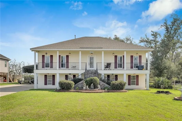 $325,000 | 5563 Perrin Street, Lafitte, LA 70067