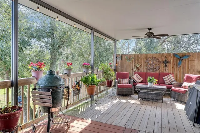 $325,000 | 5563 Perrin Street, Lafitte, LA 70067