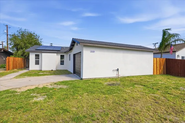 $435,000 | 2020 Aspen Street, Selma, CA 93662