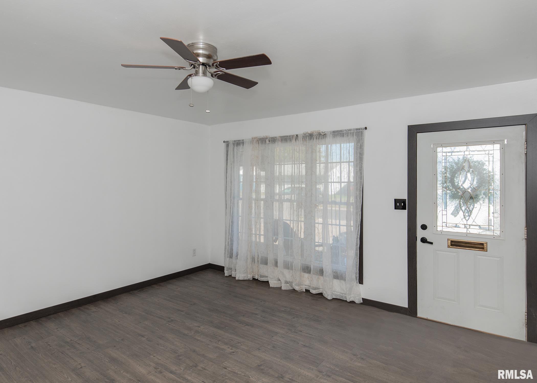 444 6th Street East Milan, IL 61264 - Photo 3 of 26