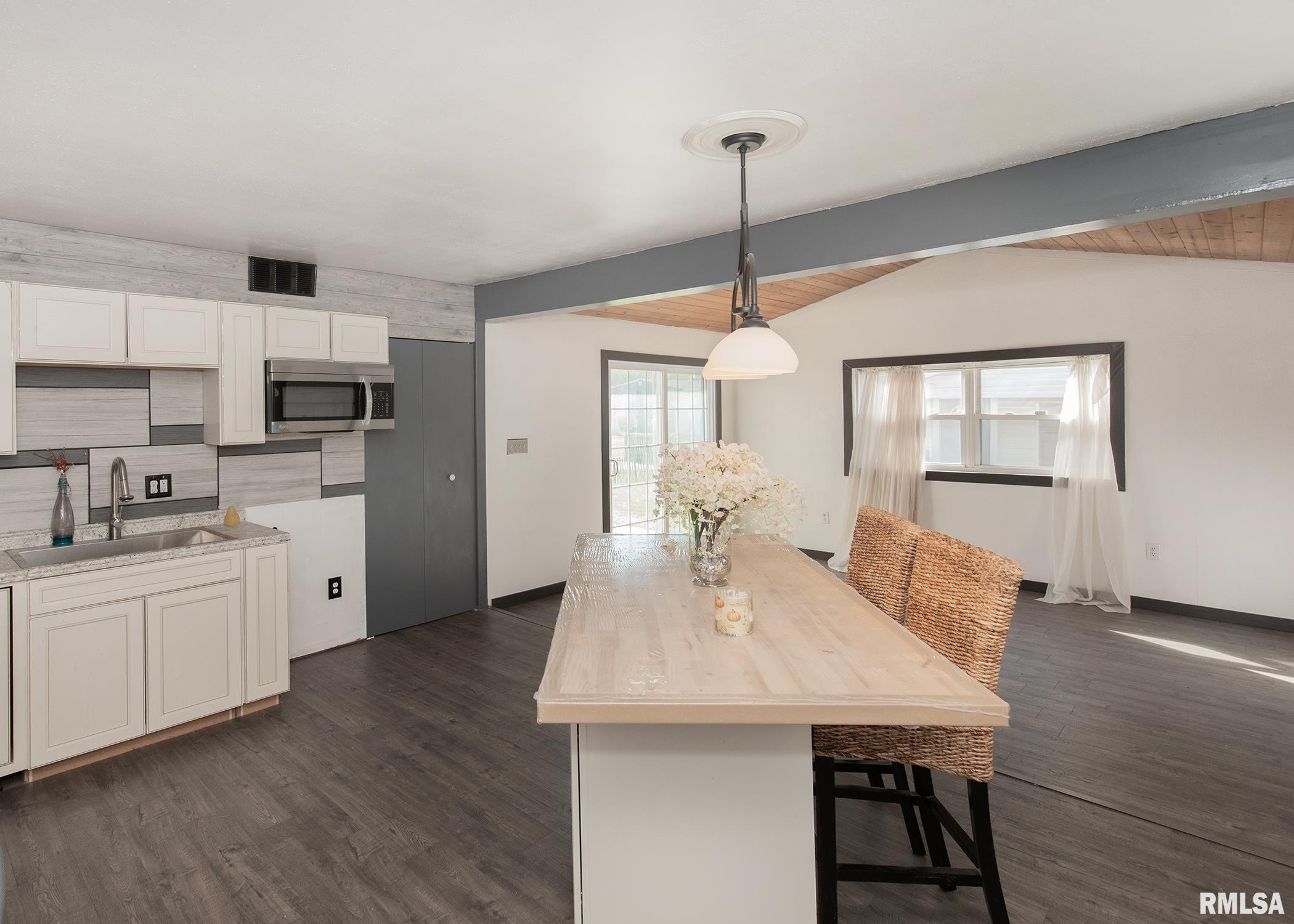 444 6th Street East Milan, IL 61264 - Photo 9 of 26