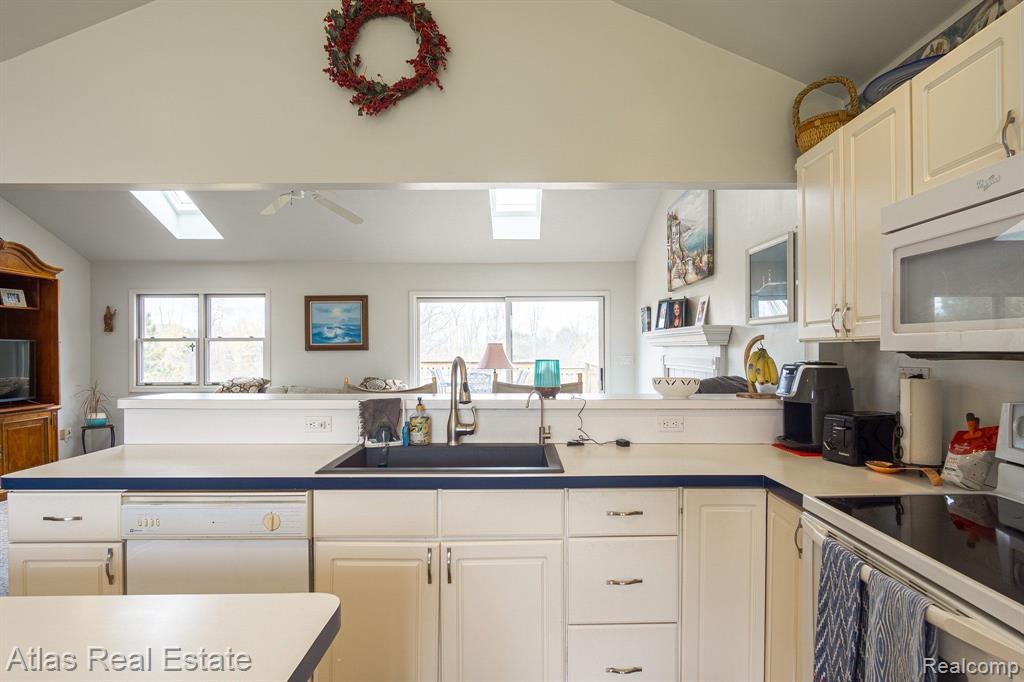 12057 Hegel Road Goodrich, MI 48438 - Photo 24 of 51
