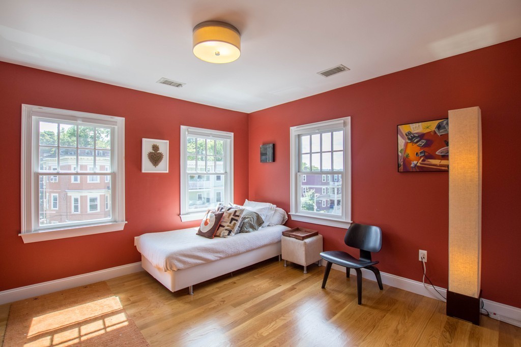 86 Glen Road, Unit 6 Boston, MA 02130 - Photo 7 of 19 Gallery Image 7
