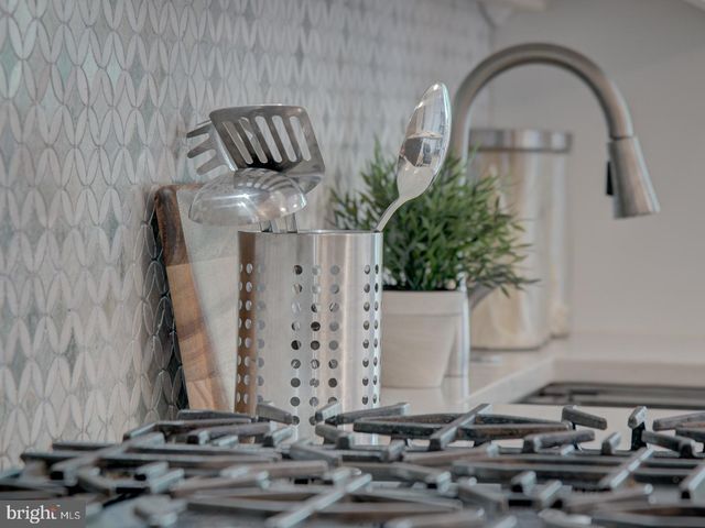 $1,065,000 | 27 Seaton Place Northwest, Washington, DC 20001