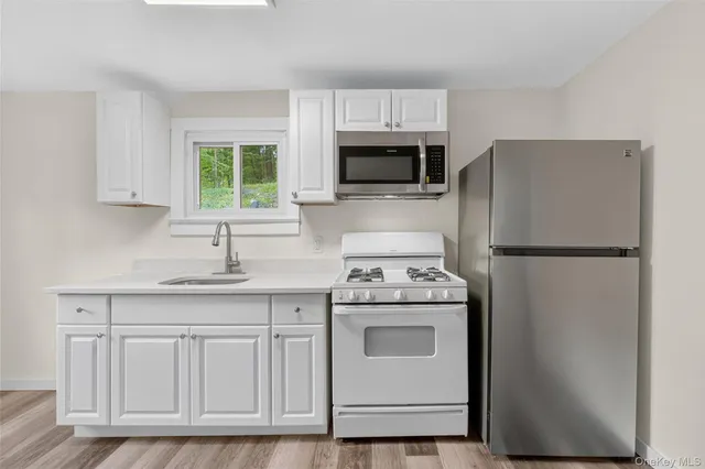 $3,000 | 2091 Maple Avenue, Cortlandt Manor, NY 10567