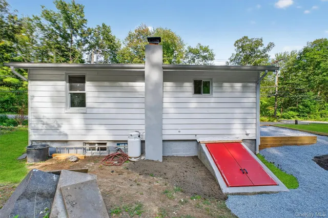 $3,000 | 2091 Maple Avenue, Cortlandt Manor, NY 10567