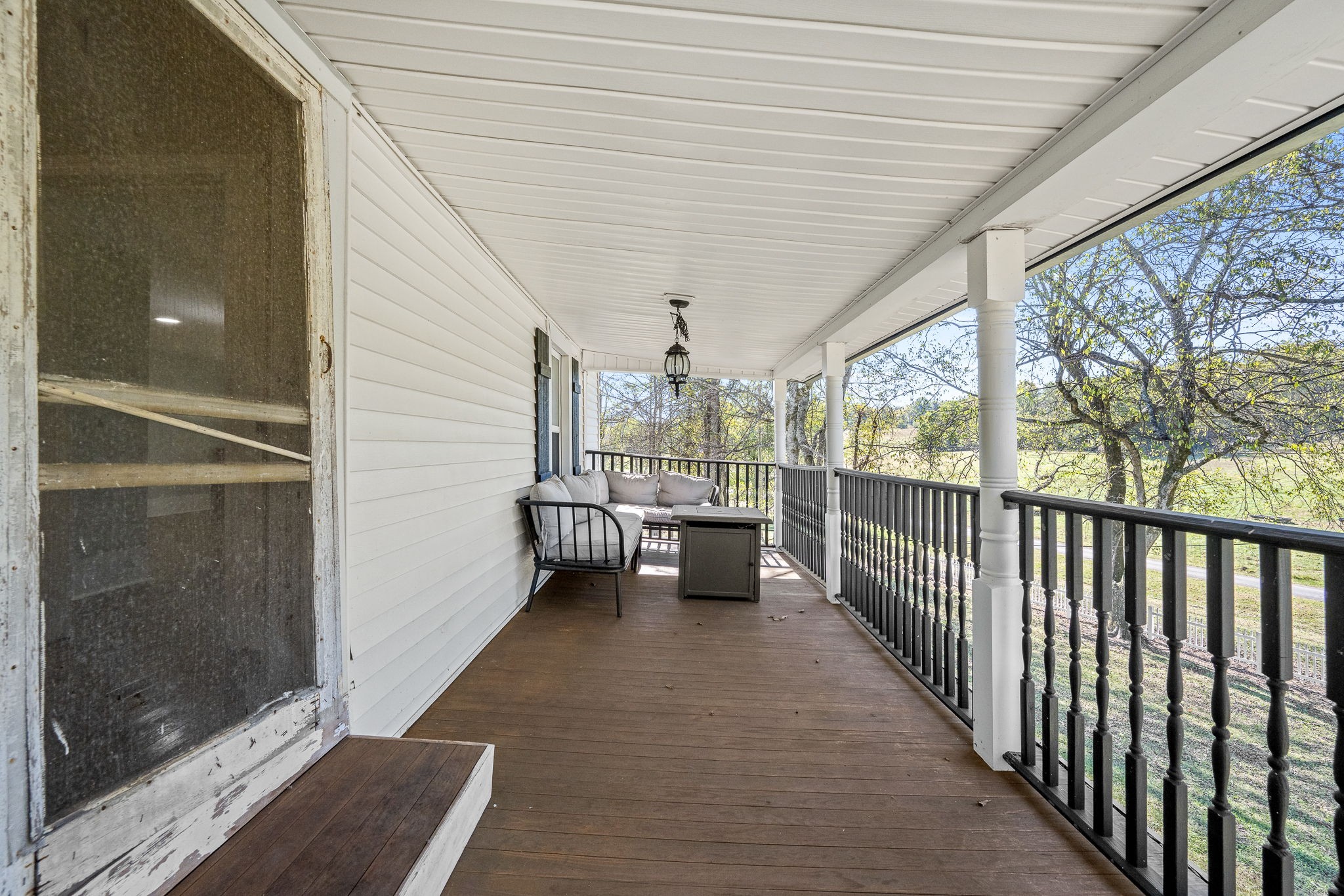 2180 Polly Adams Road Petersburg, TN 37144 - Photo 34 of 57 a view of a porch