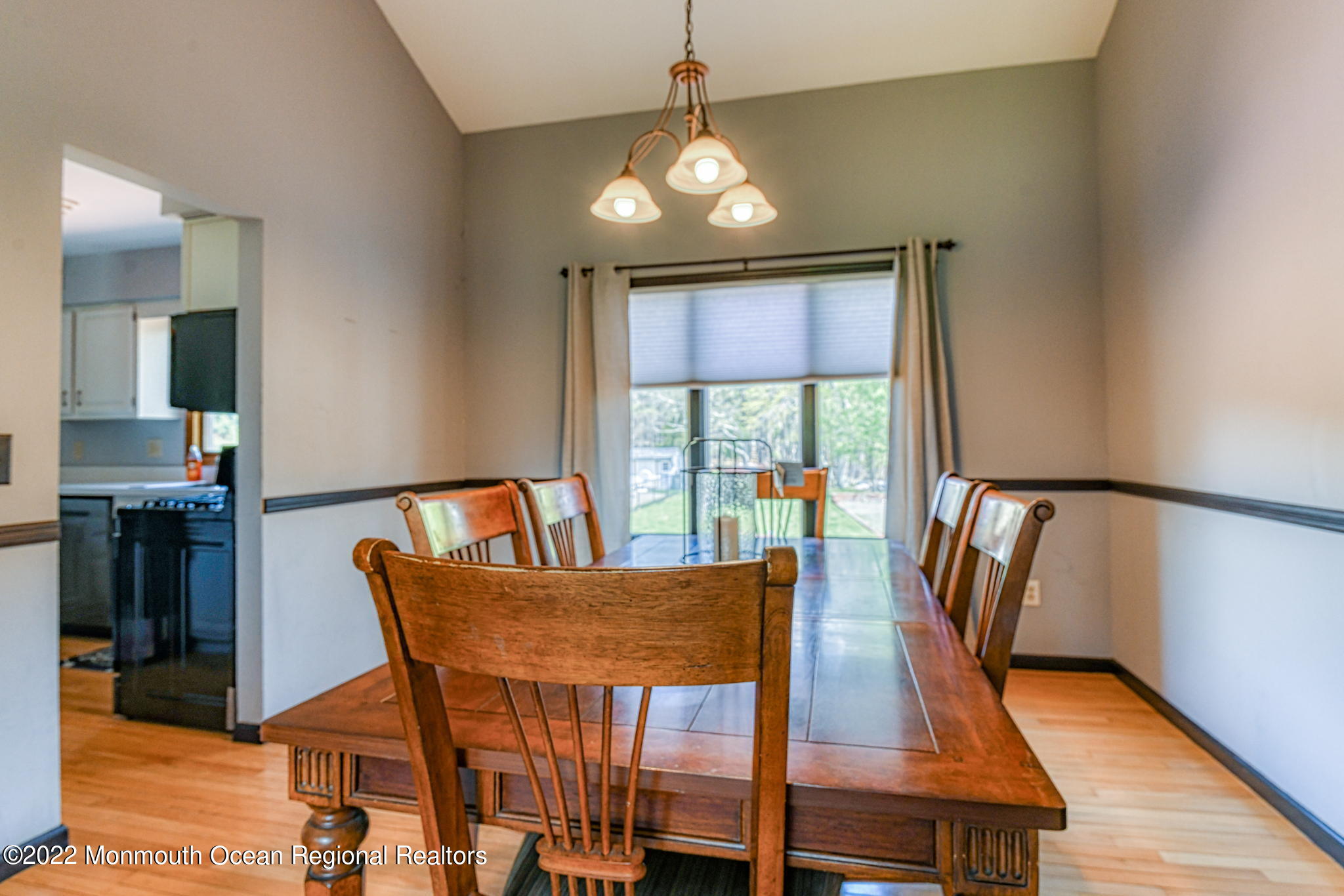 107 Frank Applegate Road Jackson, NJ 08527 - Photo 11 of 26 dining room