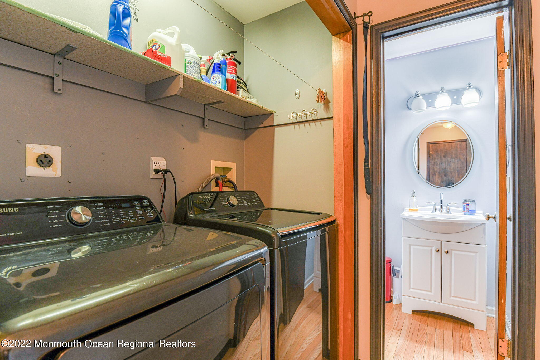 107 Frank Applegate Road Jackson, NJ 08527 - Photo 16 of 26 Laundry and half bath