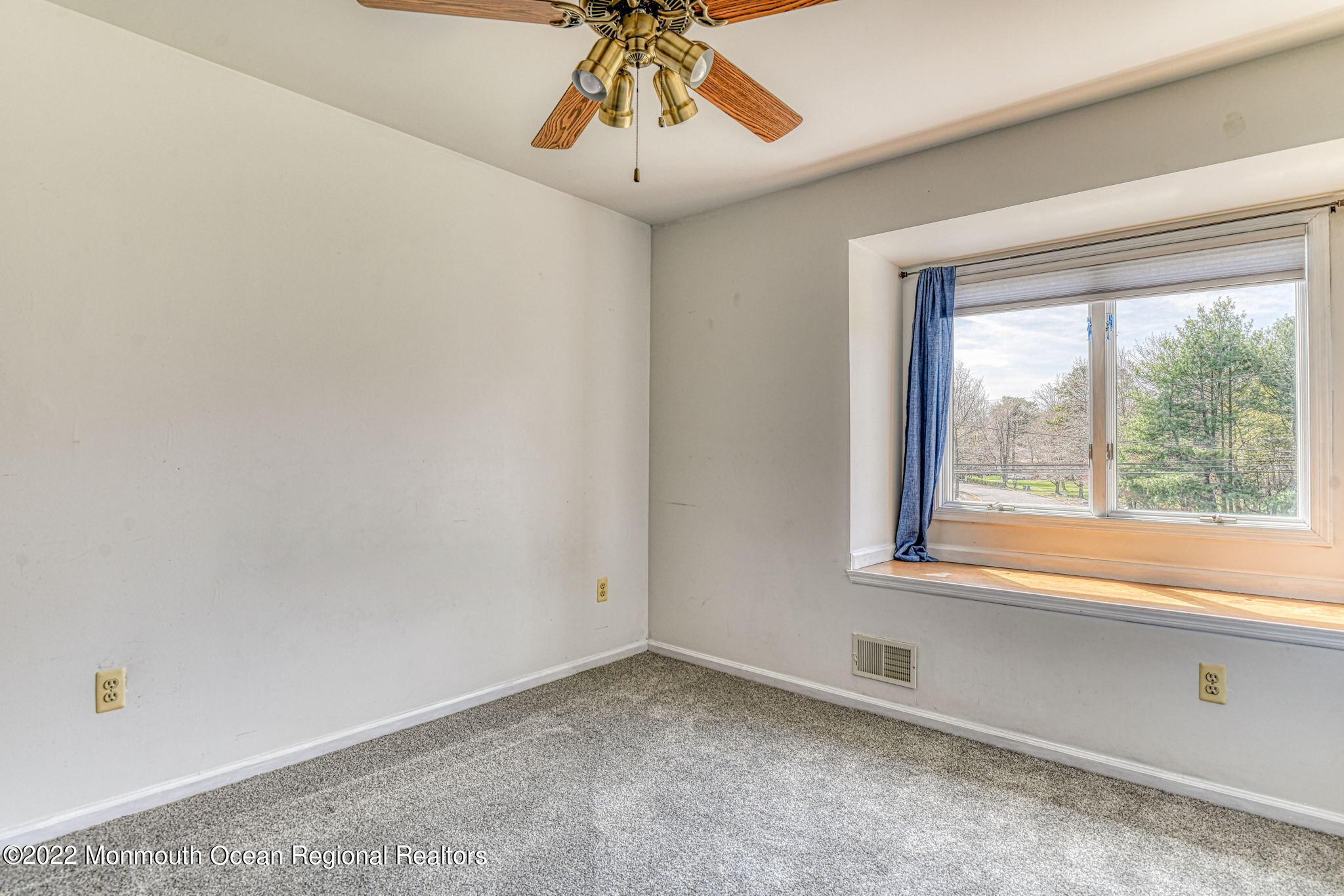 107 Frank Applegate Road Jackson, NJ 08527 - Photo 21 of 26 2nd bedroom