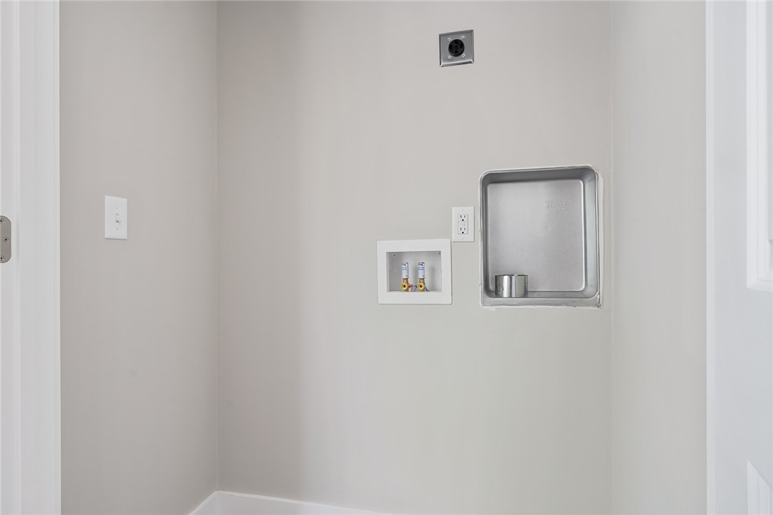 2712 Lane Avenue Anderson, SC 29621 - Photo 20 of 23 Laundry Room