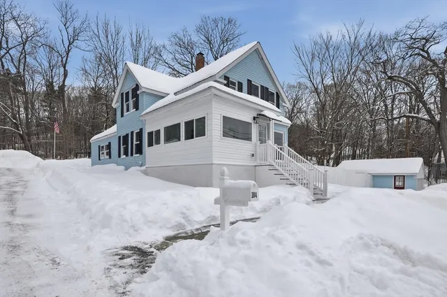 $419,000 | 104 Temple Street, Gardner, MA 01440