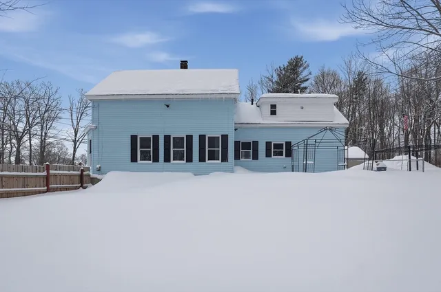 $419,000 | 104 Temple Street, Gardner, MA 01440
