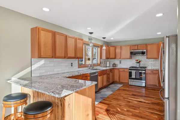 $599,900 | 2822 286th Lane Northwest, Isanti, MN 55040