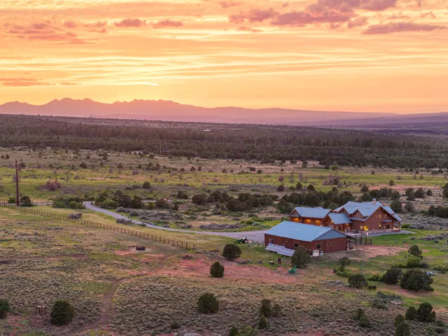 $1,950,000 | 3100 South County Road, Norwood, CO 81423