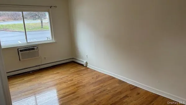 $2,000 | 63 Poplar Lane, Middletown, NY 10941