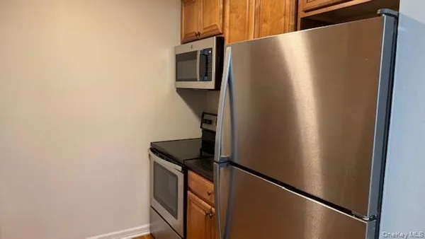 $2,000 | 63 Poplar Lane, Middletown, NY 10941