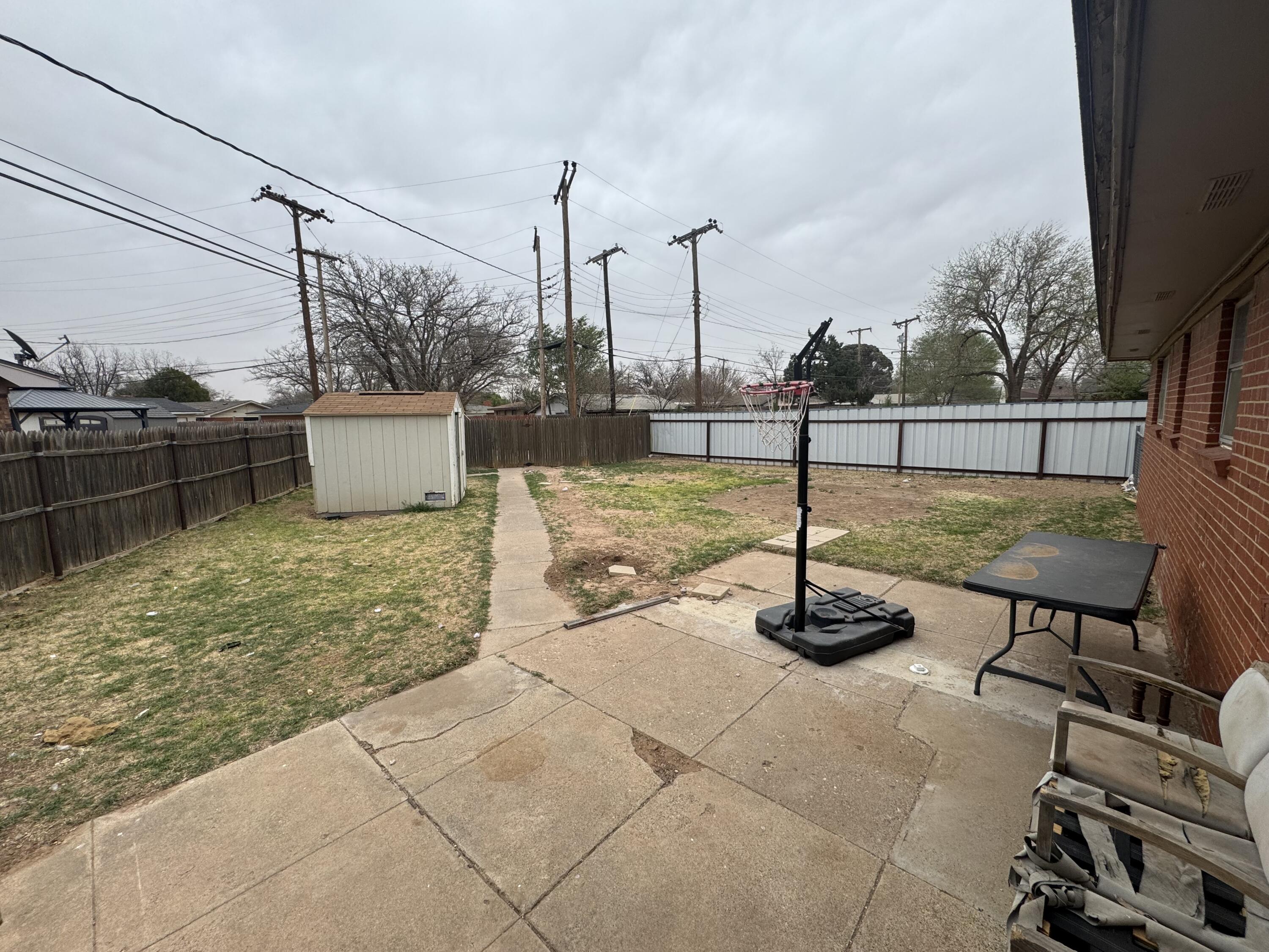 601 Chicago Avenue Lubbock, TX 79416 - Photo 12 of 12 a view of a terrace with chairs