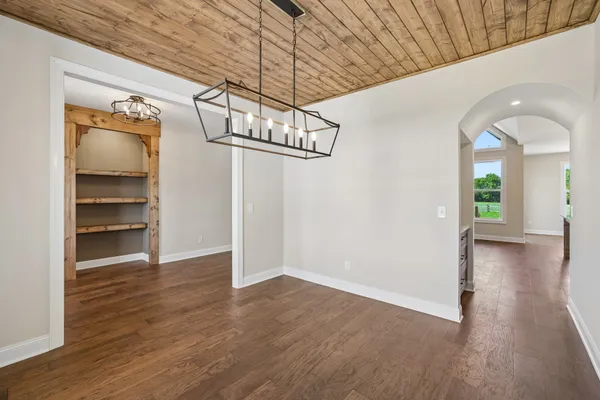 $899,900 | 1181 Unionville Deason Road, Unionville, TN 37180