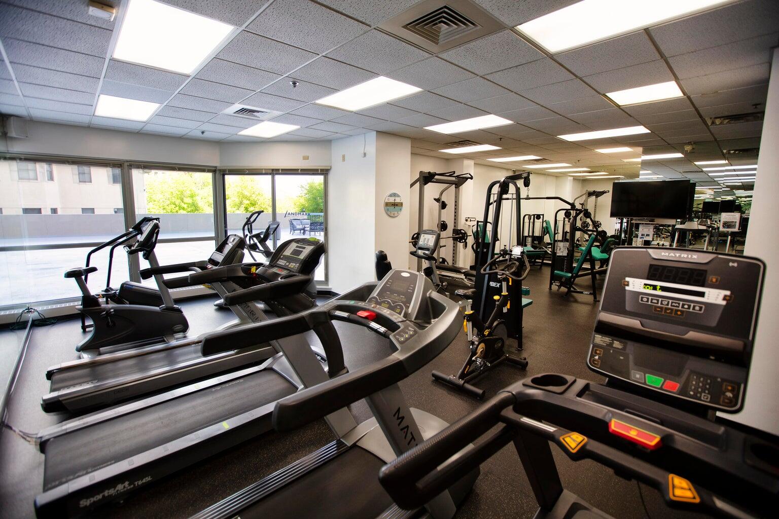 1660 North Prospect Avenue, Unit 2002 Milwaukee, WI 53202 - Photo 31 of 35 Amenities
