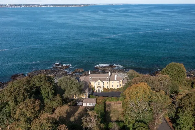 a view of a lake from a yard