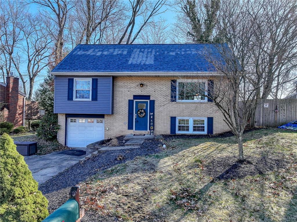 685 Blue Ridge Road Pittsburgh, PA 15239 - Photo 1 of 32 This beautiful brick multi-level home is a lovely home in the Holiday Park section of Plum.