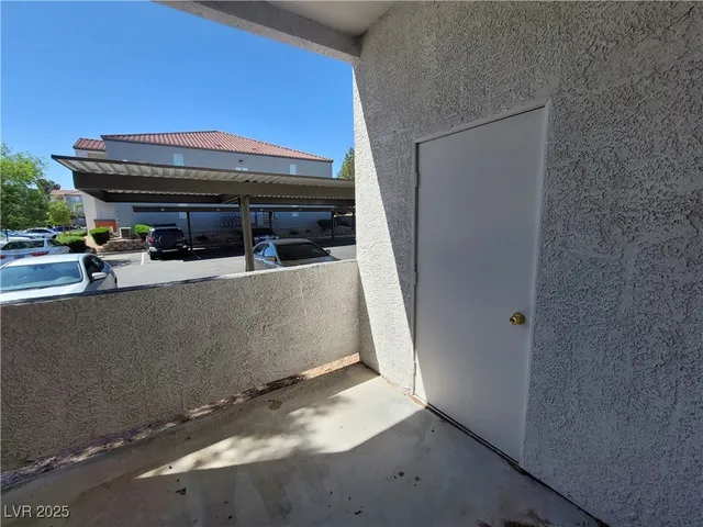 $900 | 7413 West Russell Road, Unit 107, Las Vegas, NV 89113