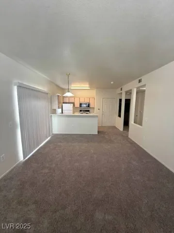 $900 | 7413 West Russell Road, Unit 107, Las Vegas, NV 89113