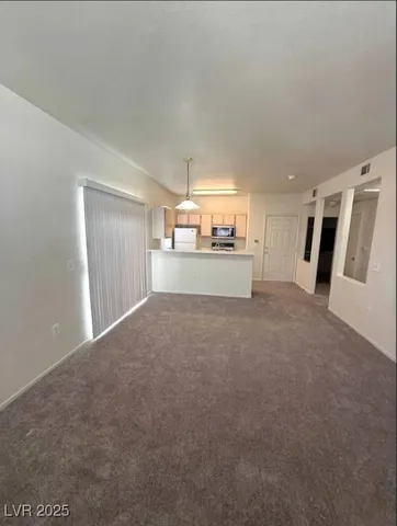 $900 | 7413 West Russell Road, Unit 107, Las Vegas, NV 89113