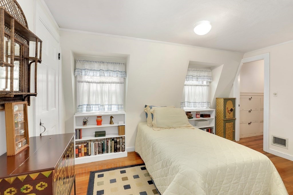 1 Ware Lane Marblehead, MA 01945 - Photo 15 of 36