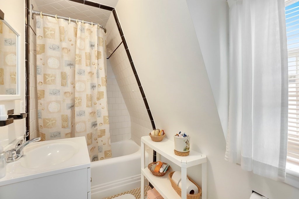 1 Ware Lane Marblehead, MA 01945 - Photo 18 of 36