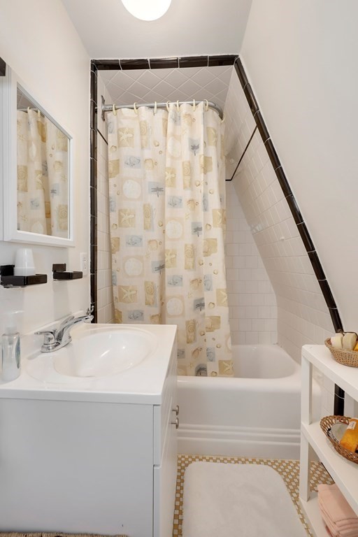 1 Ware Lane Marblehead, MA 01945 - Photo 19 of 36