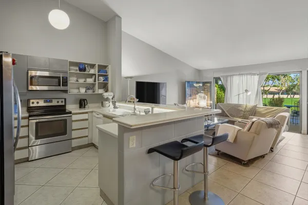 $330,000 | 41022 Woodhaven Drive East, Palm Desert, CA 92211