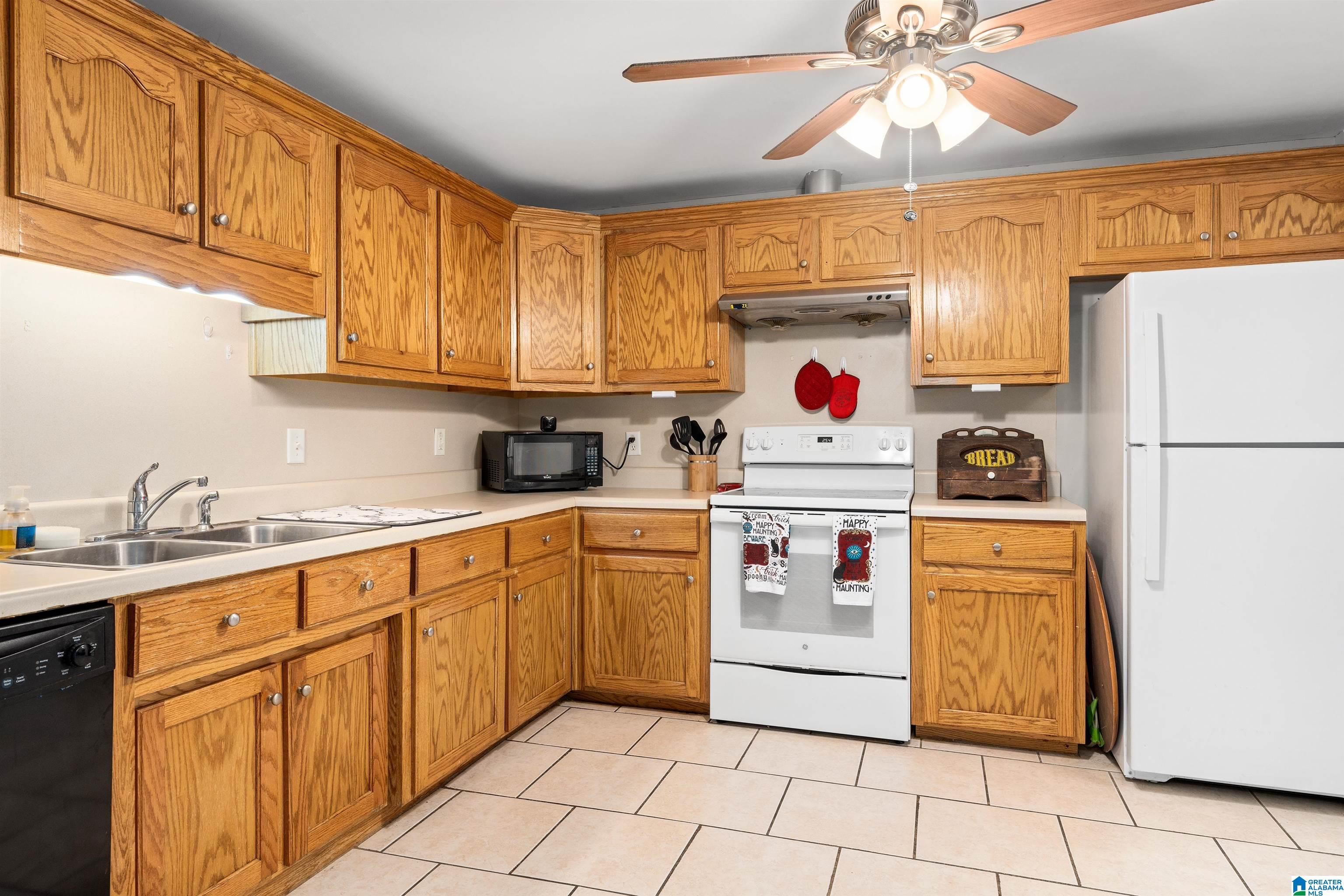5395 Old Springville Road Northeast Pinson, AL 35126 - Photo 12 of 24