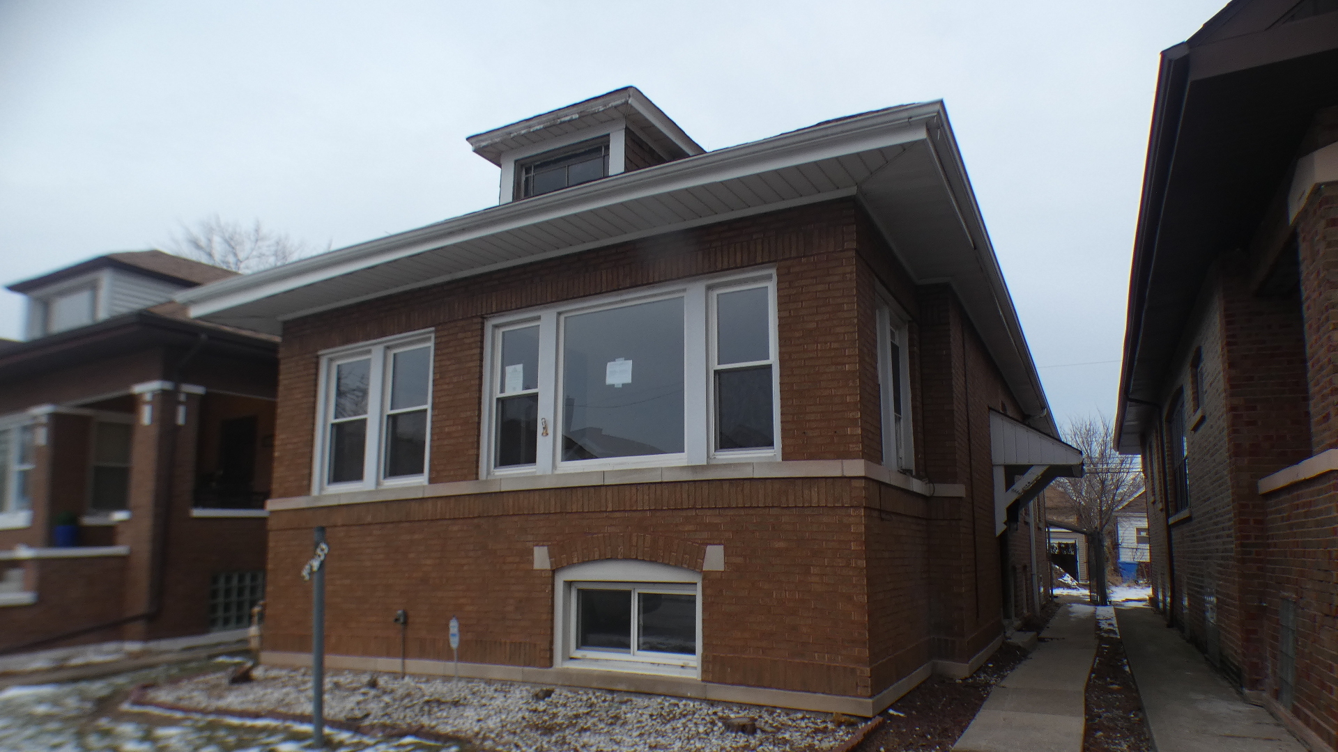 8133 South Loomis Boulevard Chicago, IL 60620 - Photo 2 of 32 a view of a building