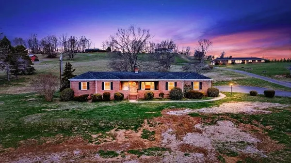 $415,000 | 11 Avalon Lane, Lexington, VA 24450