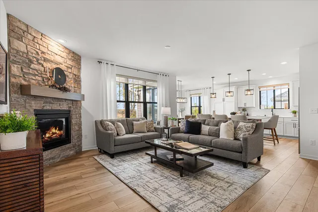 $726,900 | W251-n2367 Valleyview Circle, Pewaukee, WI 53072