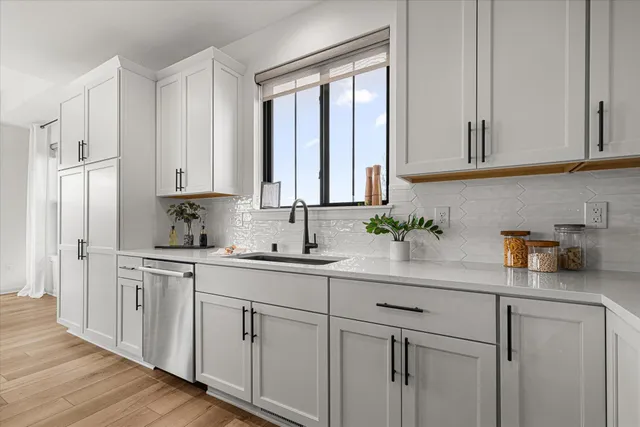 $726,900 | W251-n2367 Valleyview Circle, Pewaukee, WI 53072