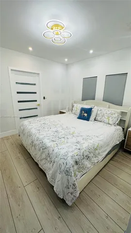 $6,000 | 1668 Southwest 20th Street, Unit 2, Miami, FL 33145