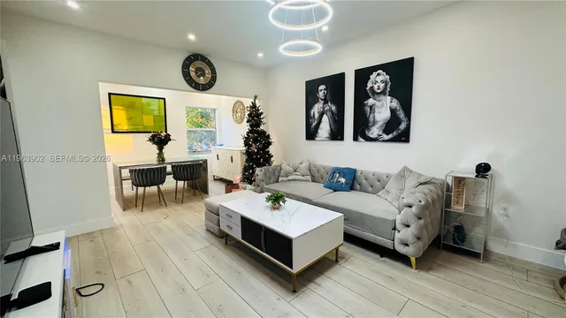 $6,000 | 1668 Southwest 20th Street, Unit 2, Miami, FL 33145