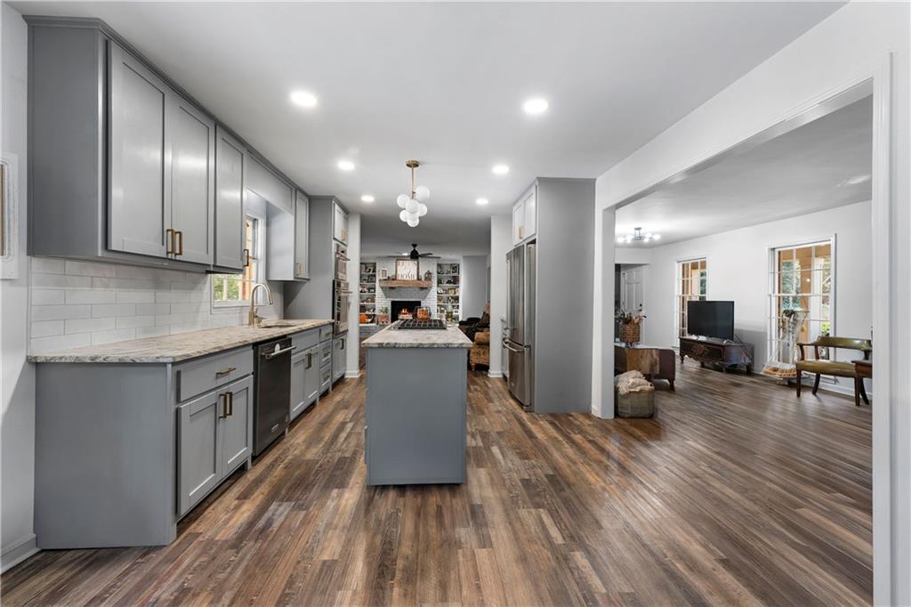 13 Lakeshore Drive Rome, GA 30161 - Photo 10 of 44