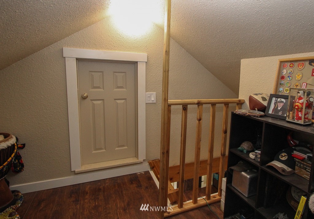 1101 Northwest Thompson Road Poulsbo, WA 98370 - Photo 14 of 25 Gallery Image 14