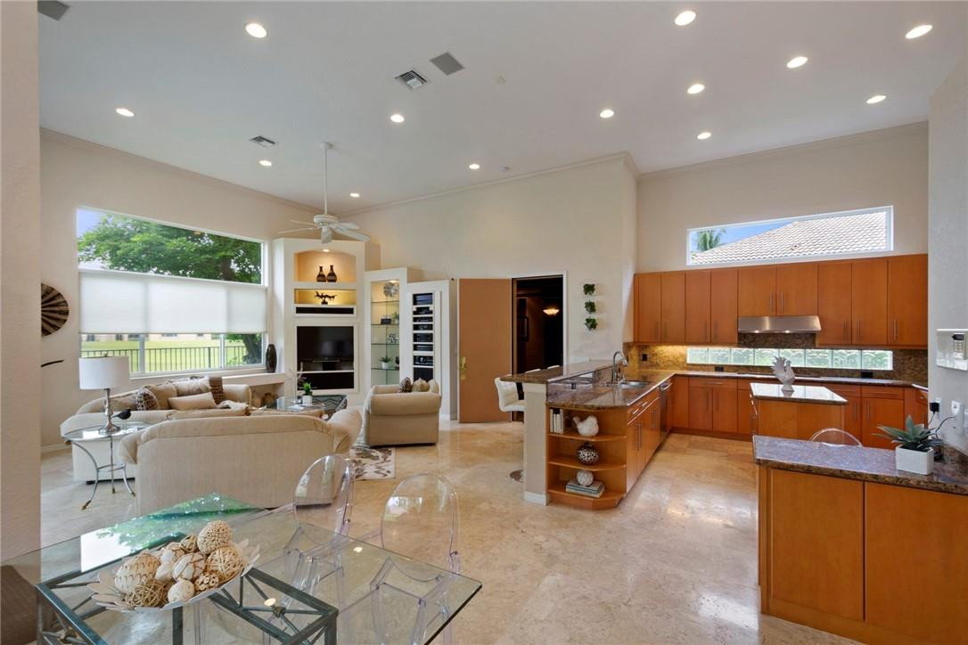 2473 Provence Circle Fort Lauderdale, FL 33327 - Photo 14 of 46 Photo 14