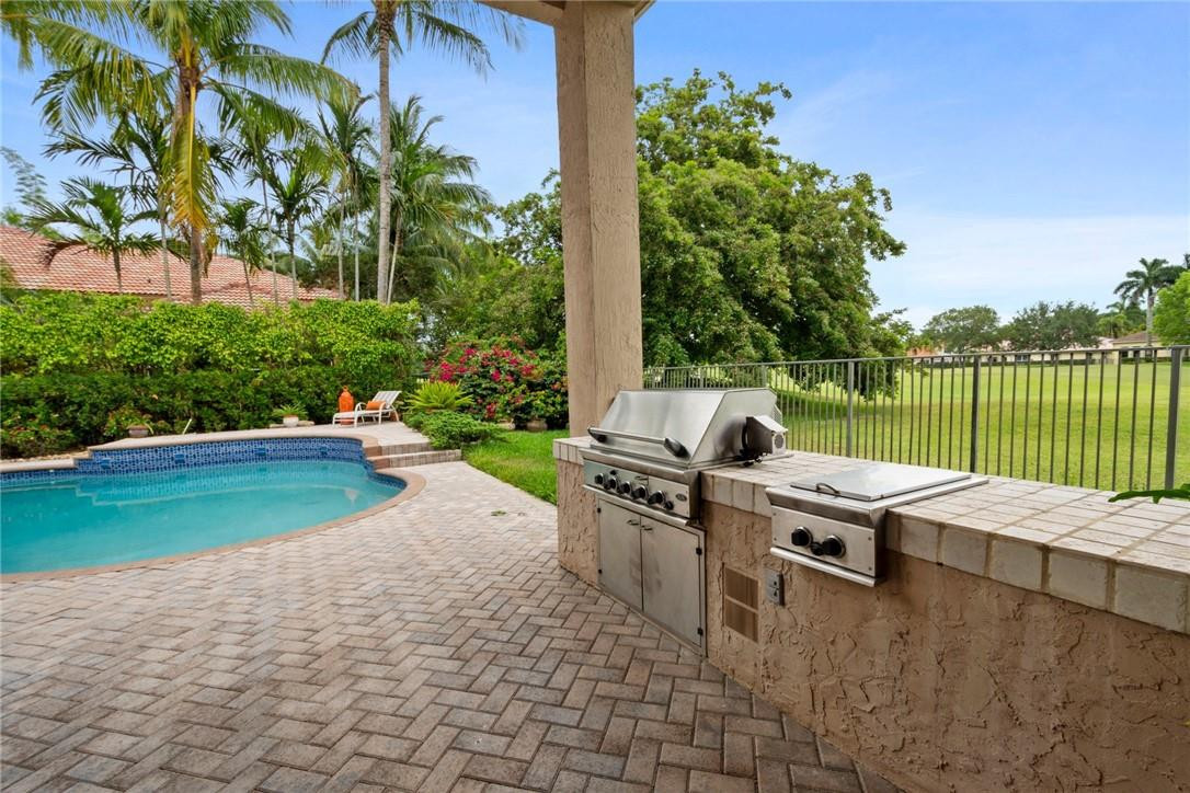 2473 Provence Circle Fort Lauderdale, FL 33327 - Photo 31 of 46 Photo 31