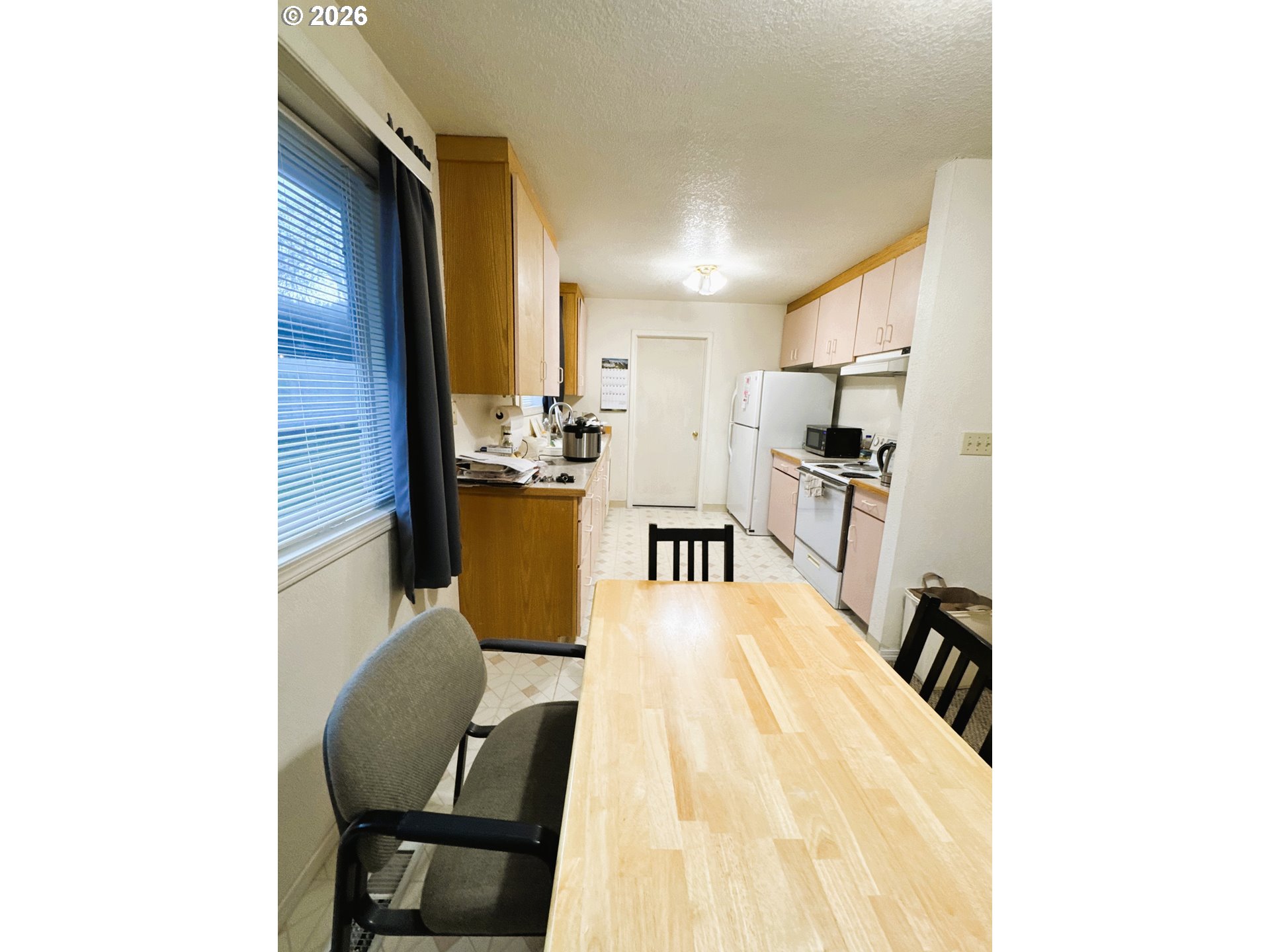 1918 Southeast Regner Road Gresham, OR 97080 - Photo 11 of 35 Dining Room