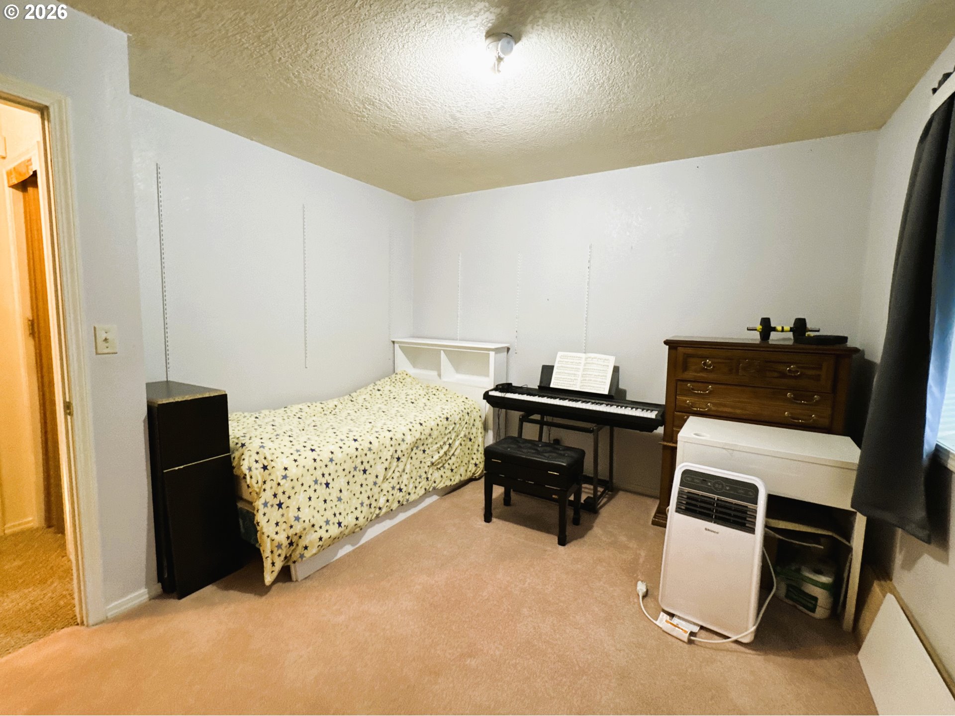 1918 Southeast Regner Road Gresham, OR 97080 - Photo 20 of 35 Primary Bedroom