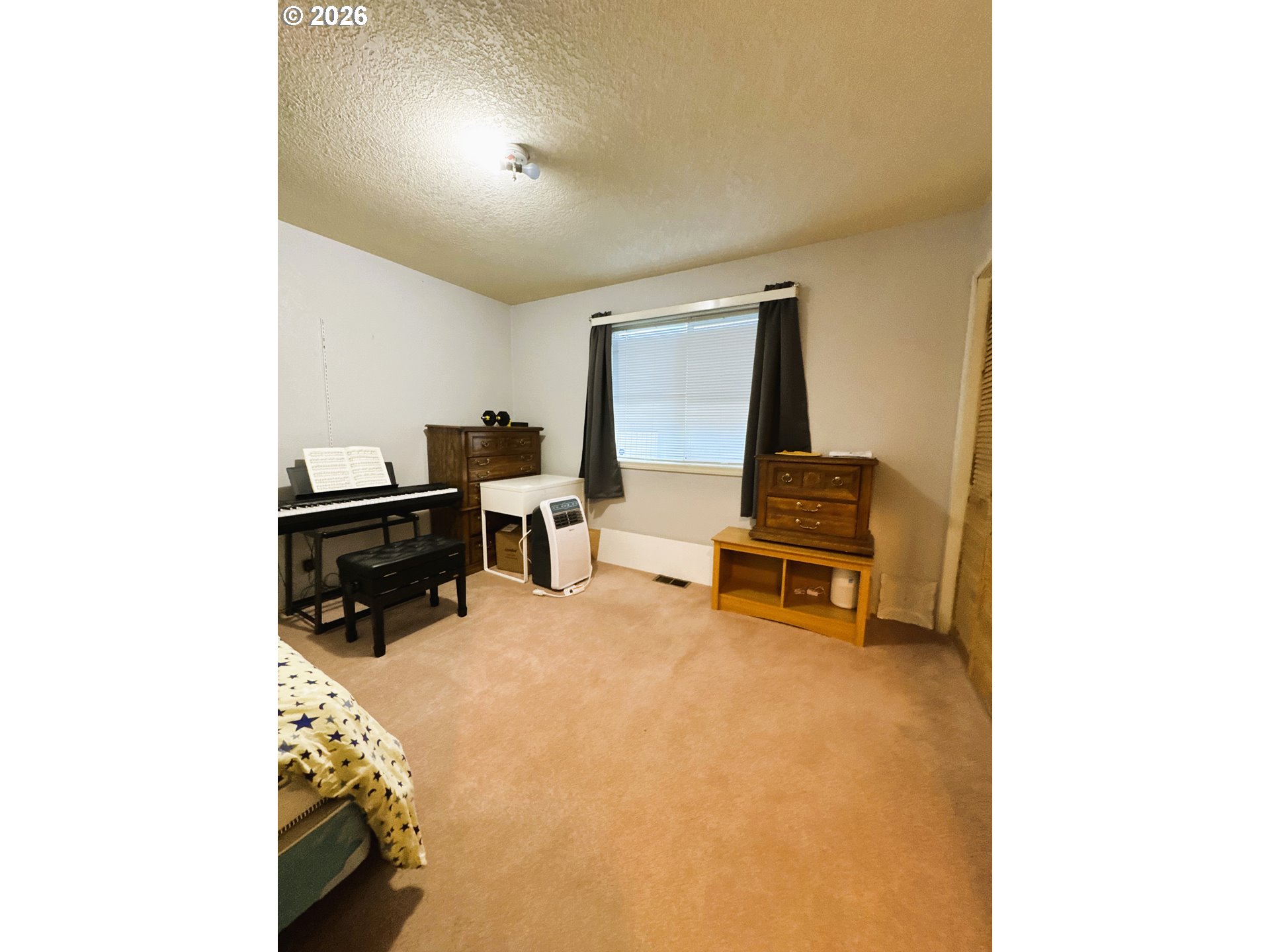 1918 Southeast Regner Road Gresham, OR 97080 - Photo 21 of 35 Primary Bedroom