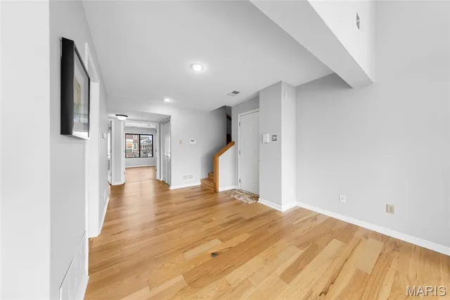 $305,000 | 5575 Waterman Boulevard, Unit B, St. Louis, MO 63112